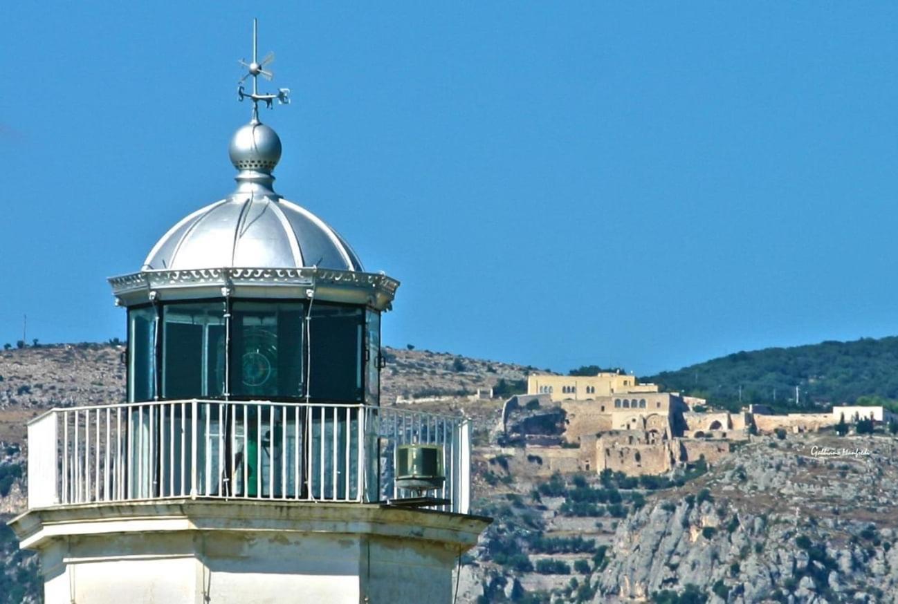 Ca Del Centro Aparthotel Manfredonia Buitenkant foto
