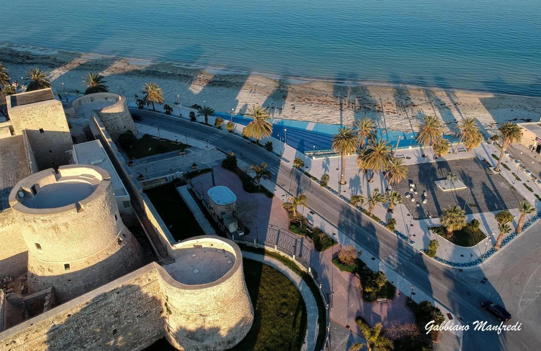 Ca Del Centro Aparthotel Manfredonia Buitenkant foto