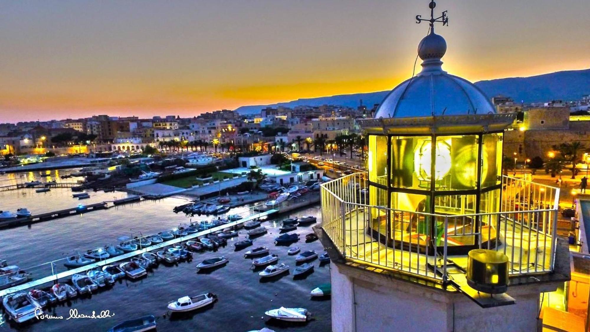 Ca Del Centro Aparthotel Manfredonia Buitenkant foto